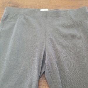 Womens NWOT Gray Textured Slip On Pant